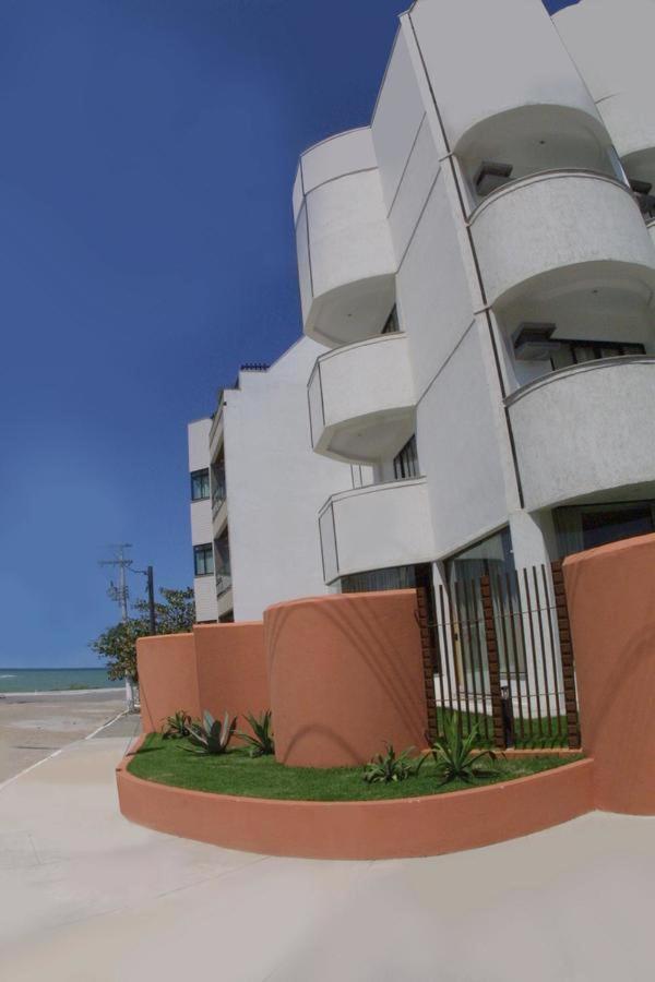 Oyo Pousada Caravelas Lusitanas Ltda - Proximo Ao Aeroporto De Macae Mea - Vix エクステリア 写真